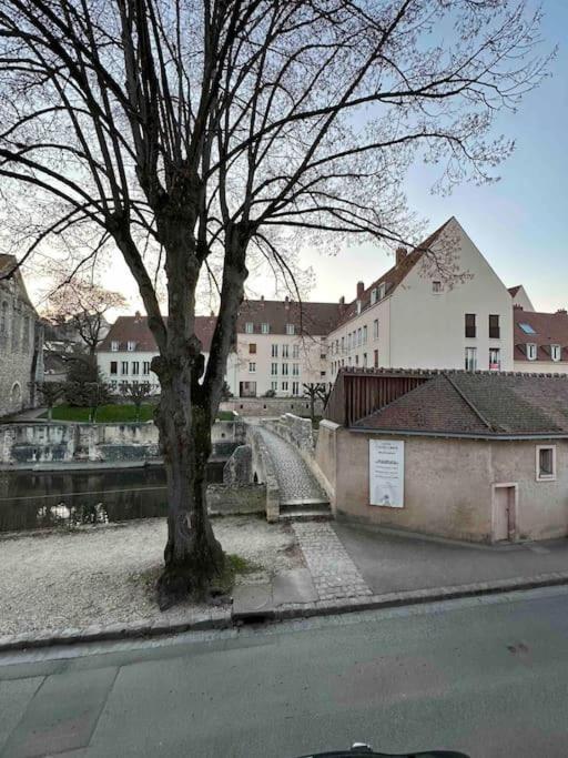 שארטר Appartement Bords De L'Eure Charmant Studio מראה חיצוני תמונה
