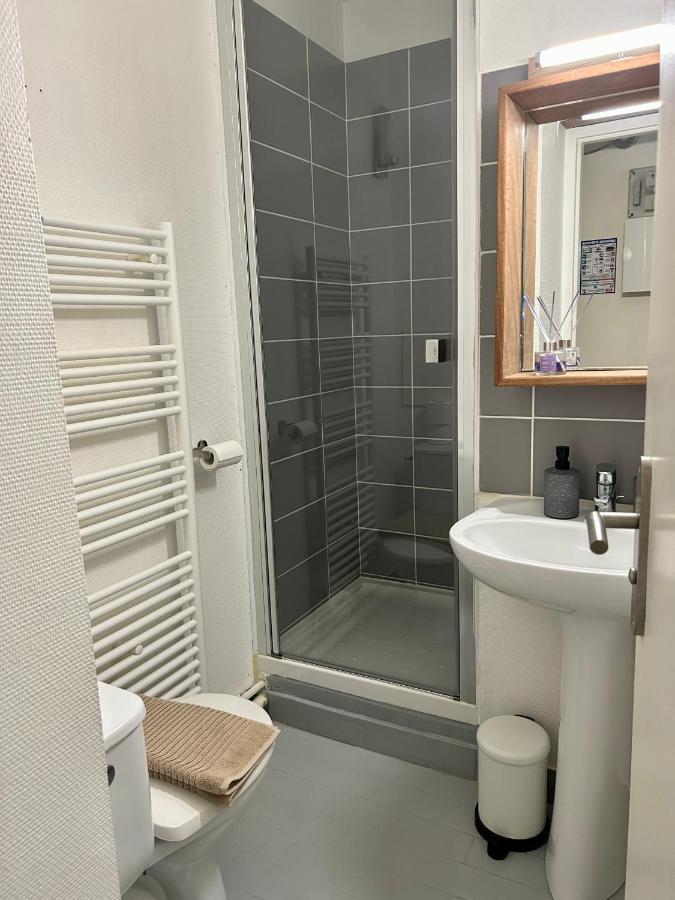 שארטר Appartement Bords De L'Eure Charmant Studio מראה חיצוני תמונה