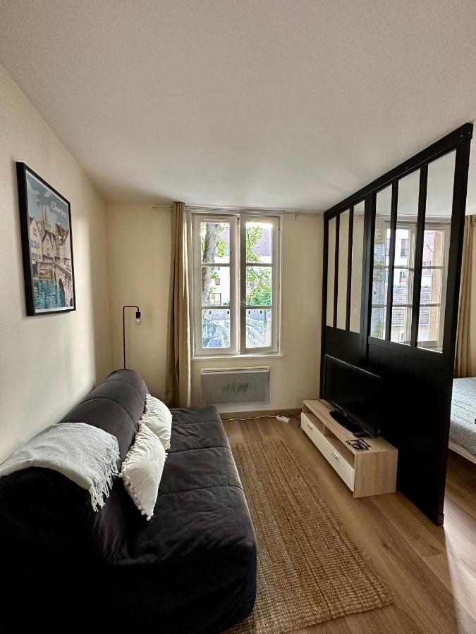 שארטר Appartement Bords De L'Eure Charmant Studio מראה חיצוני תמונה